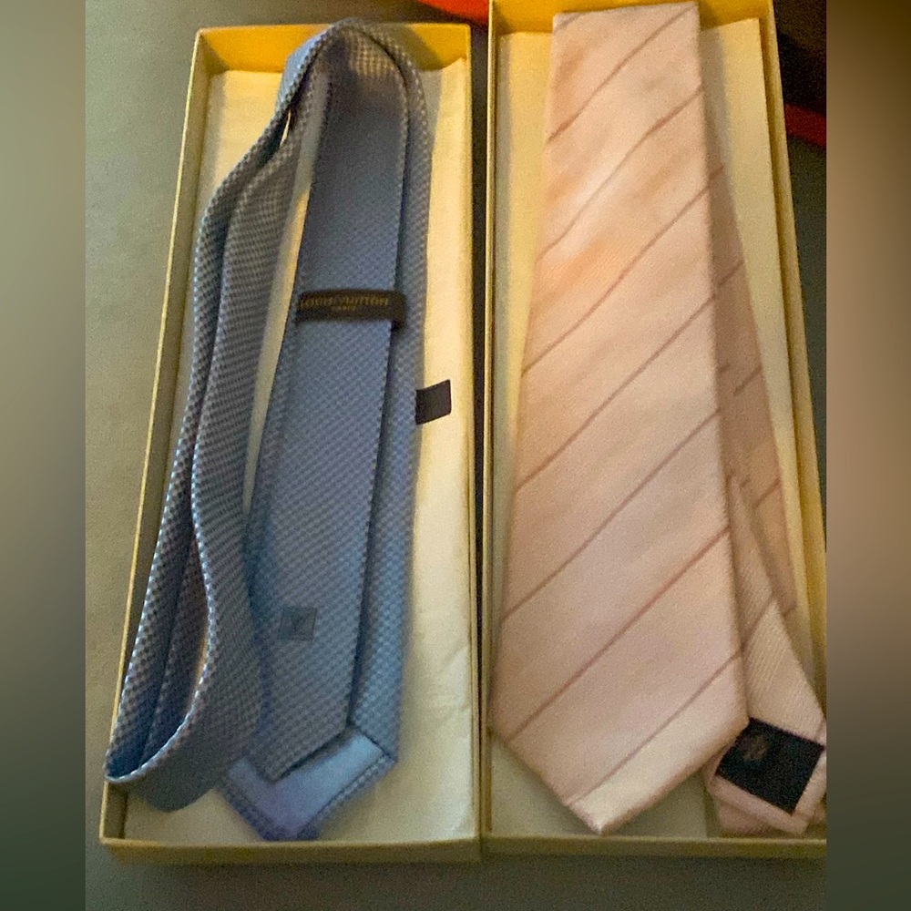 Louis Vuitton Light Pink Striped Tie and Blue Tie in Box Pre loved condition - Picture 2 of 14